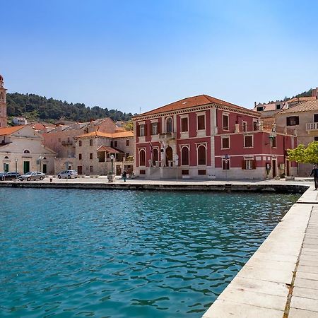 Apartments Pucisca Dış mekan fotoğraf