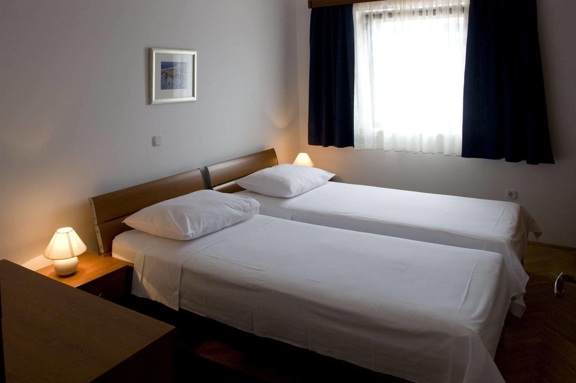 Apartments Pucisca Dış mekan fotoğraf
