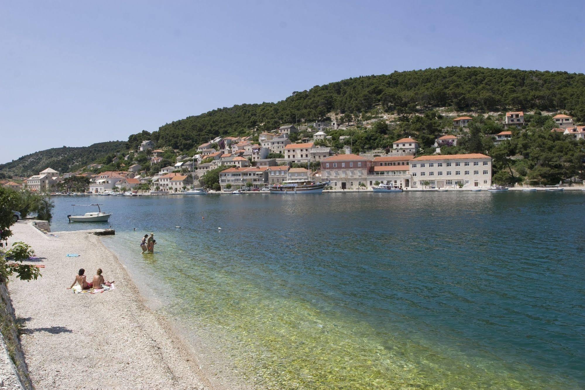 Apartments Pucisca Dış mekan fotoğraf